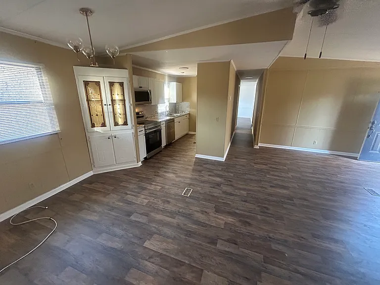 8133 Tazewell Pike — Photo 3