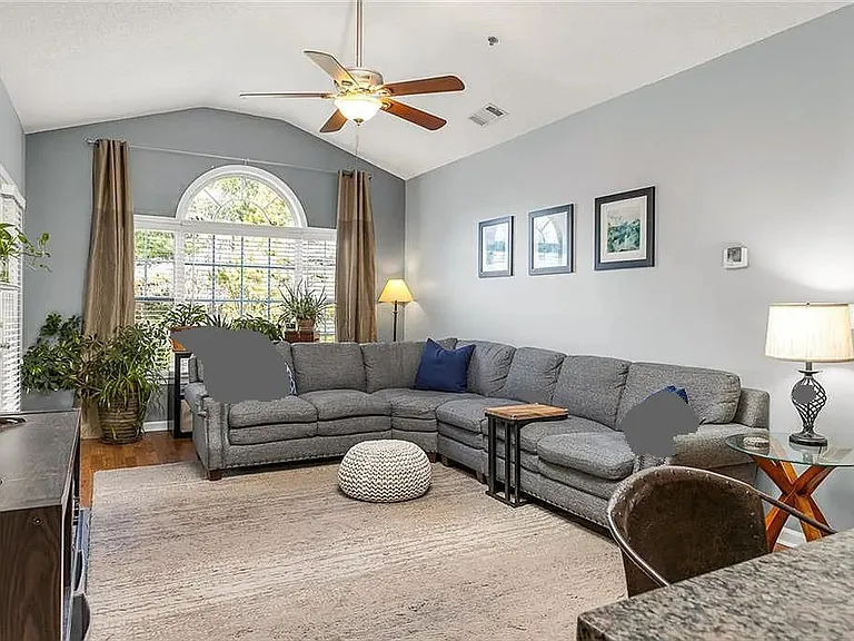110 Spring Heights Ln SE #110 — Photo 2