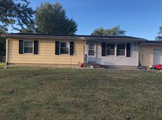 604 W Wealthy St, Bridgeport, IL 62417