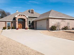 5200 Medallion Ct, Midlothian, TX 76065