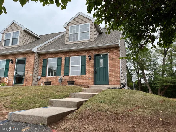 1 Oxford Ct, New Oxford, PA 17350