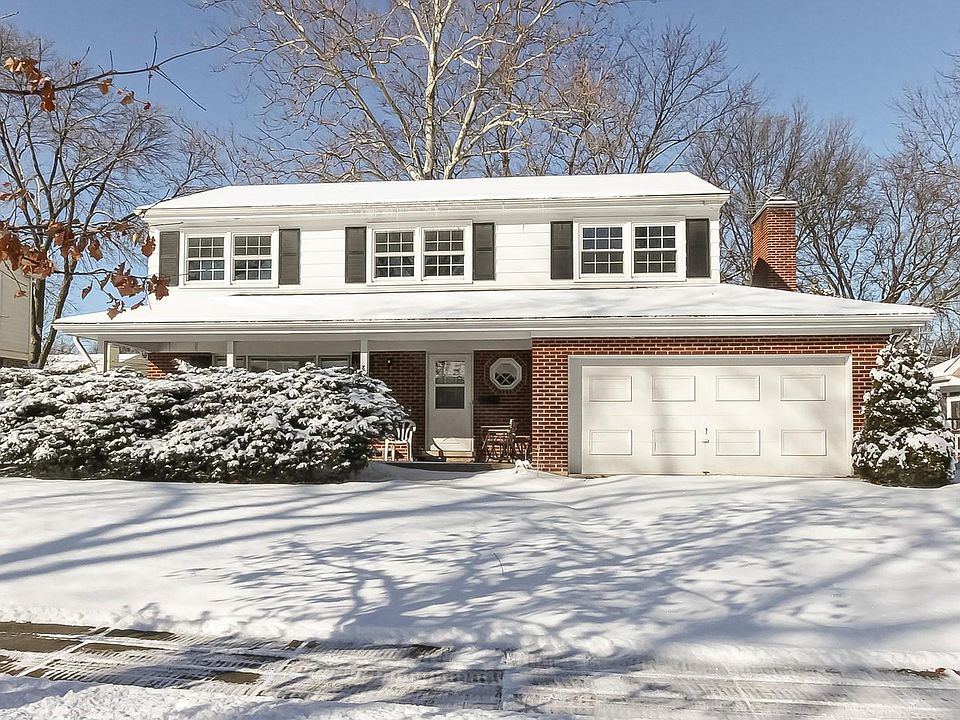 1st image of 834 N Haddow Ave