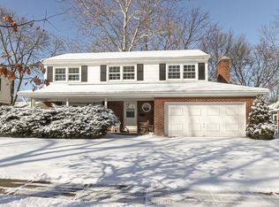 834 N Haddow Ave, Arlington Heights, IL 60004