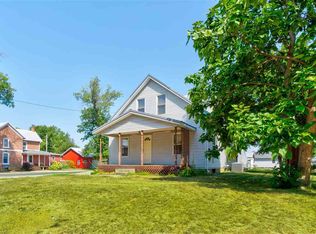 400 Brady St, Hills, IA 52235