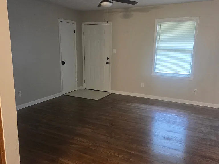 181 Moss Rd — Photo 1