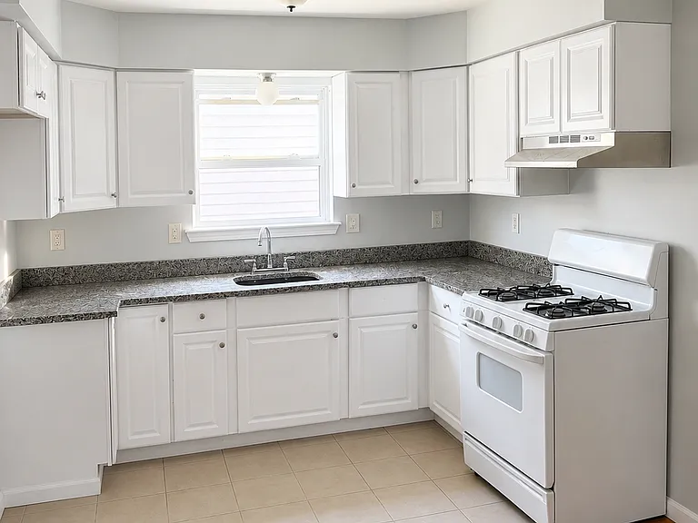 363 Johnson Ave #2 — Photo 7