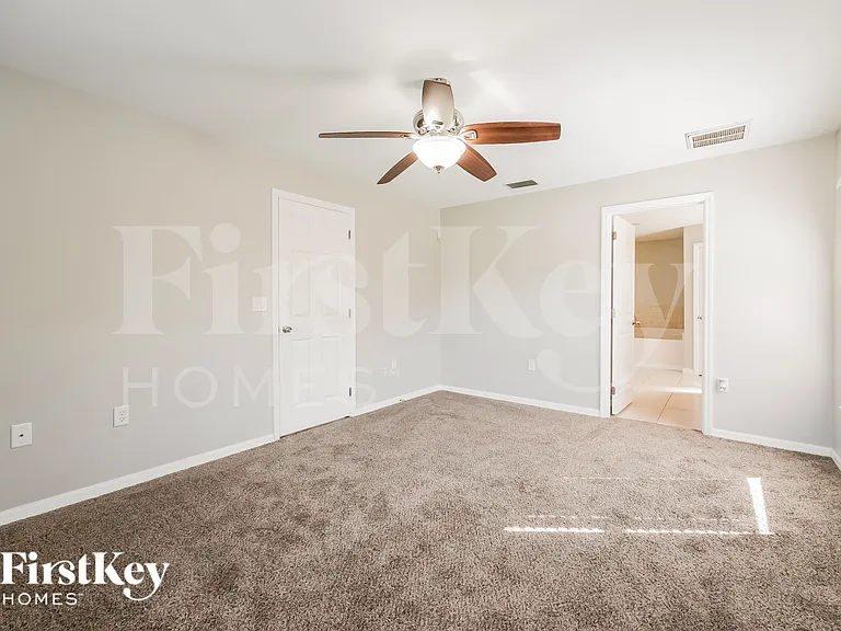 414 Willowbrook Dr — Photo 11