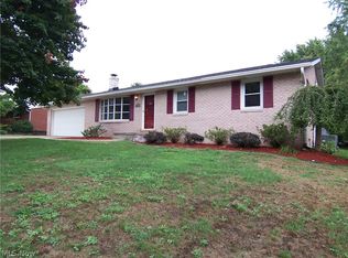 2344 Crescentdale Rd, Magnolia, OH 44643