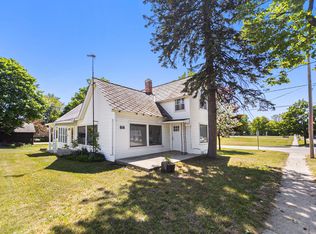 88 W Muskegon St, Cedar Springs, MI 49319