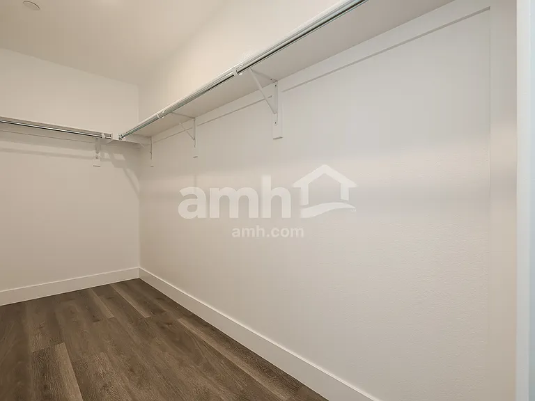 10253 Peoria Pkwy — Photo 10
