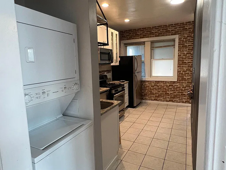 1139 N Spaulding Ave #3A — Photo 4