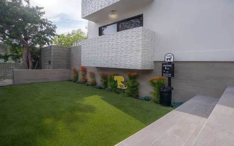 11235 Richland Ave — Photo 15