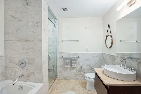 Rented by Compass | media 7