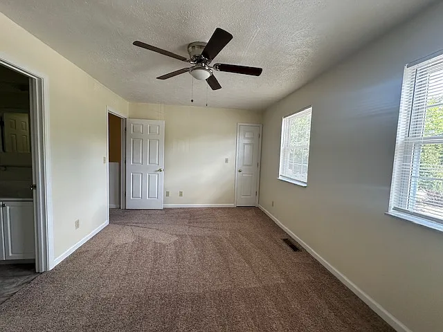 Sleepy Hollow Townhomes — Photo 48