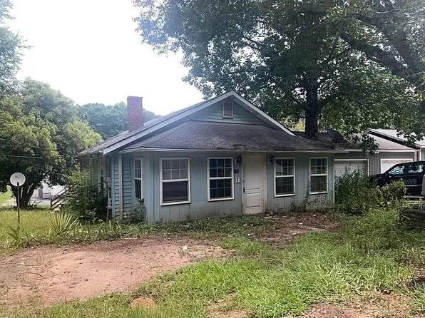 100 Calhoun St, Laurens, SC 29360