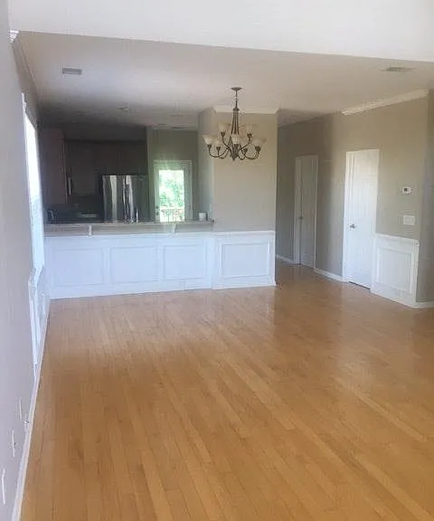 2928 Woodland Park Dr — Photo 4