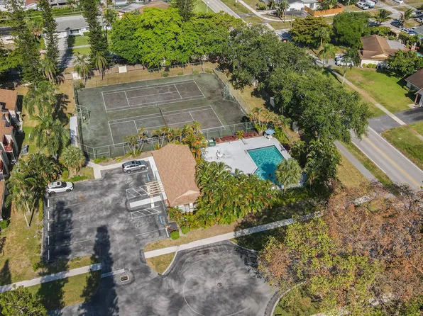 3720 Timberline Drive, West Palm Beach, FL 33406