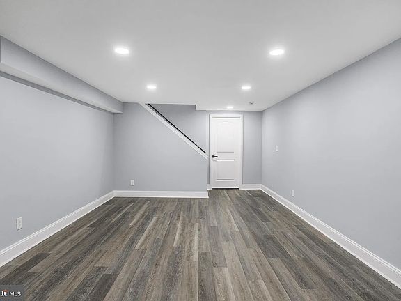 2nd image of 7208 Inwood Ave #1