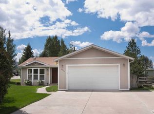 215 Apache Dr, Gypsum, CO 81637