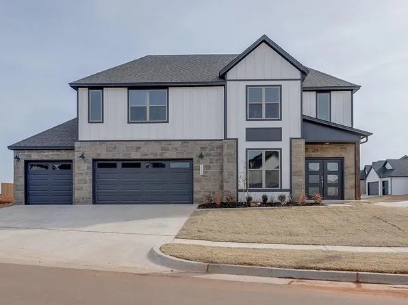 15400 Caspian Ln, Edmond, OK 73013