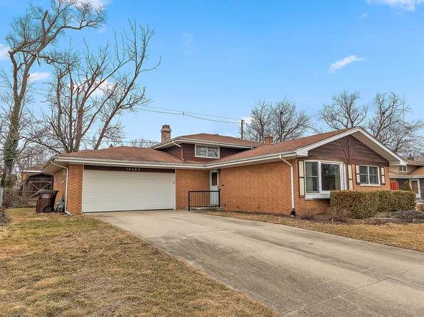 18402 Pierce Ave, Homewood, IL 60430