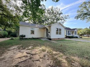 916 Clayton Ave, Tupelo, MS 38804