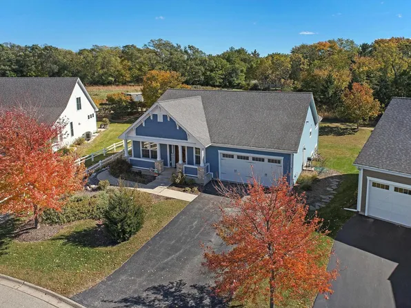 40426 N South Newport Dr, Antioch, IL 60002