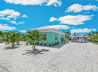 2471 Oleander St, Saint James City, FL 33956