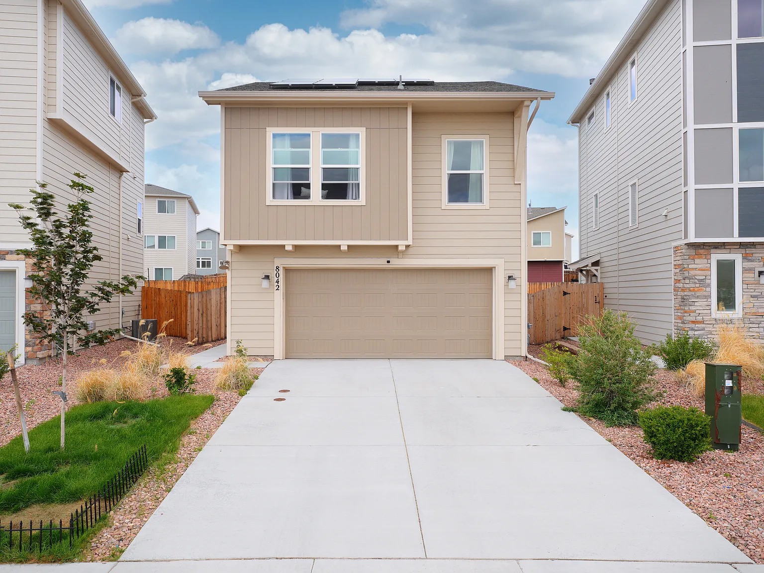 2 bed, 1108 sqft, $2,200 — Photo 1
