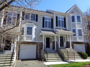 1902 Cypress Dr, Danbury, CT 06810