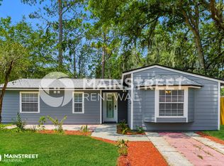 11458 Mandarin Woods Dr E, Jacksonville, FL 32223