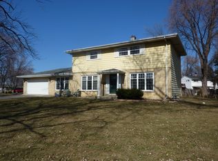 879 Munroe Cir S, Des Plaines, IL 60016