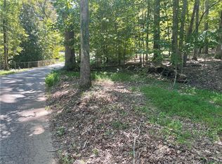 Ridgeway Dr, Pfafftown, NC 27040