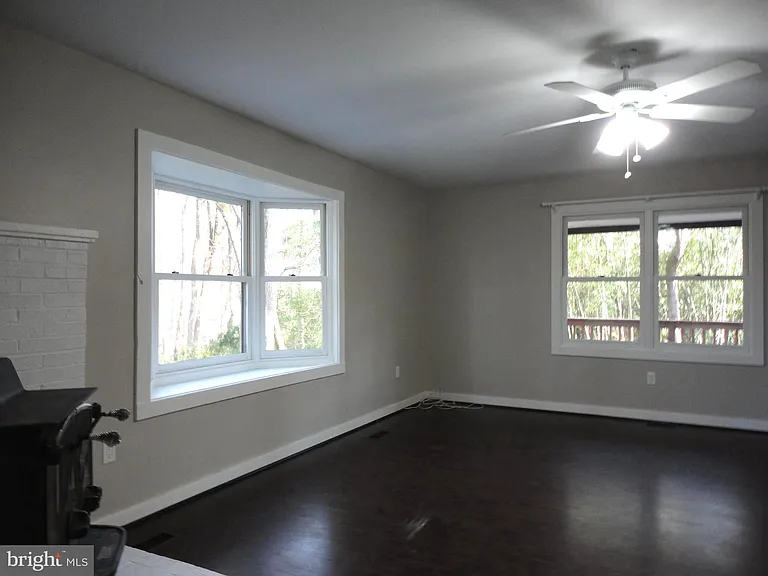 814 Rustic Ln — Photo 31
