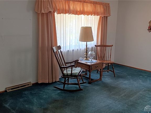 4th image of 2605 Flesher Ave