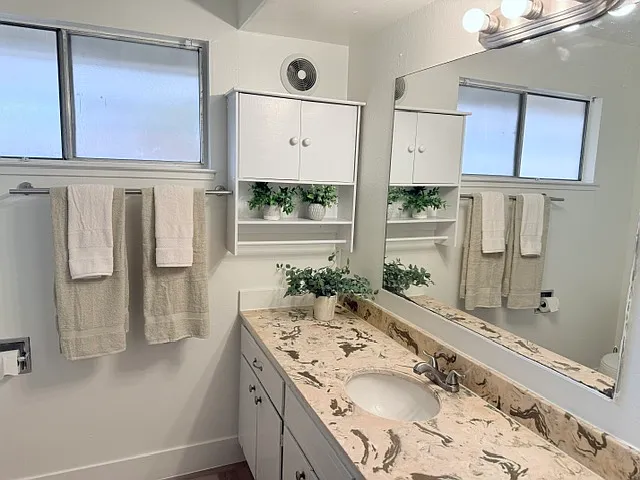 2952 Sybil Way — Photo 11