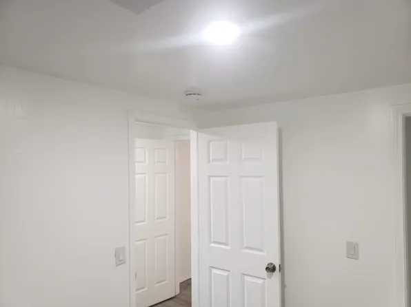 1215 E Whittaker St #B, Shawnee, OK 74801