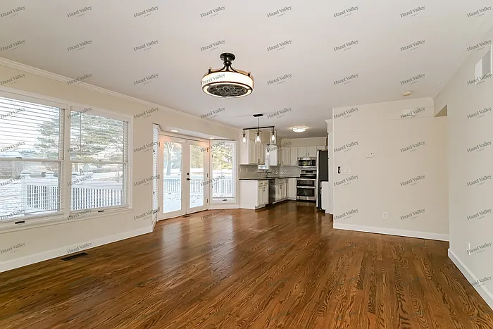 76 Rue Grand Dr — Photo 3