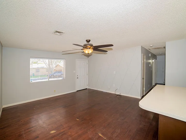 4350 W 17th Ln — Photo 15
