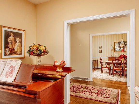4th image of 5560 Meryton Pl