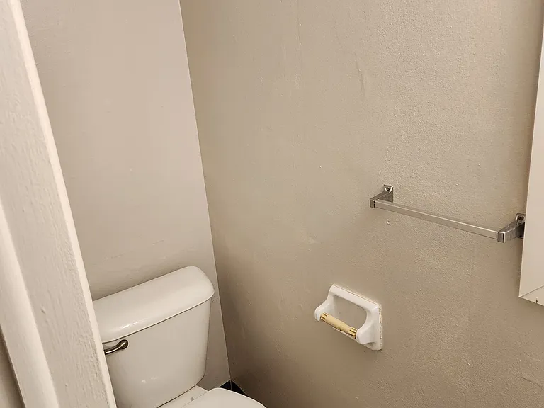 2233 Wadsworth Dr — Photo 10