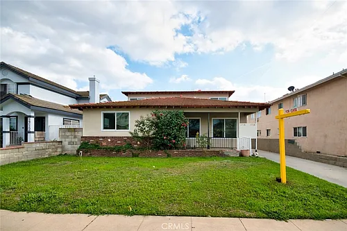 1716 Vine St Photo 1