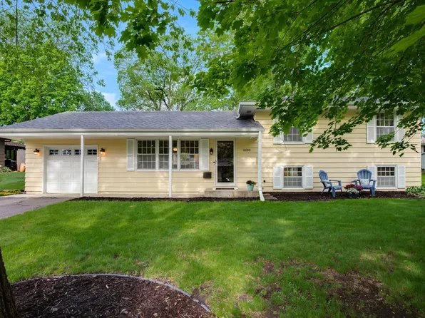 8600 Kell Ave S, Bloomington, MN 55437
