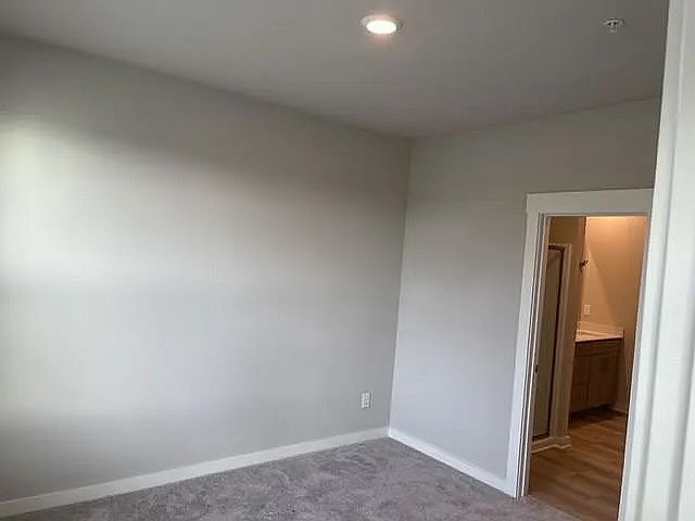 1st image of 649 Birdie Dr