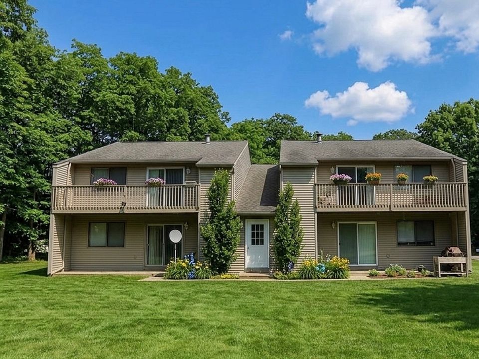 1st image of 15528 Clovernook Dr APT B