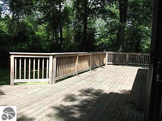 2nd image of 991 Cove Ct #9