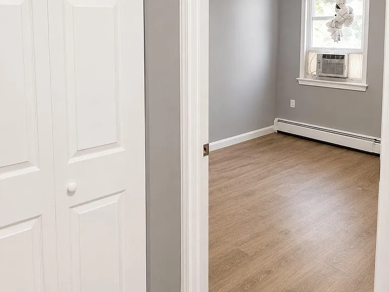 866 Fairmount Pl — Photo 13