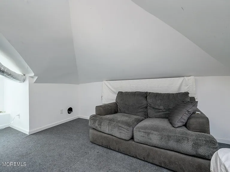 405 Main St #2 — Photo 21