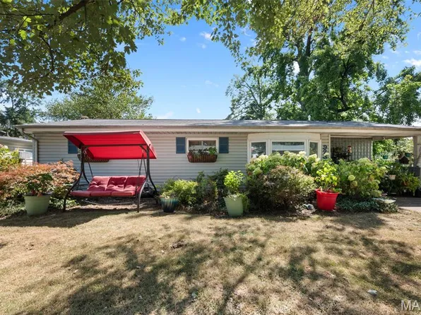 9236 Harold Dr, Saint Louis, MO 63134