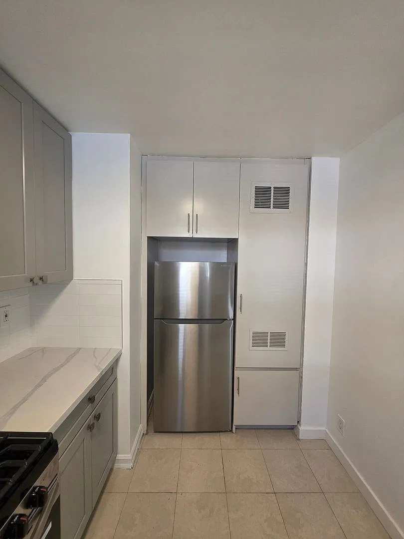 1645VIS — Photo 4